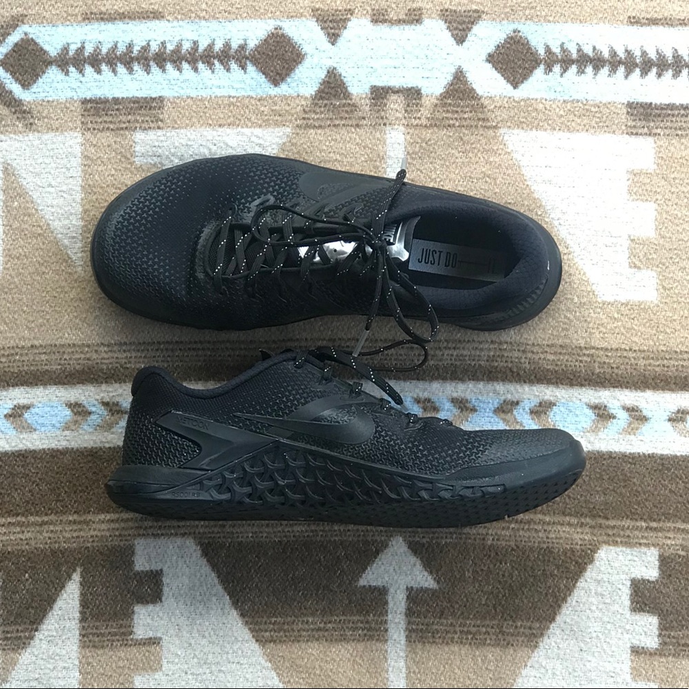 Women’s Nike Metcon 4